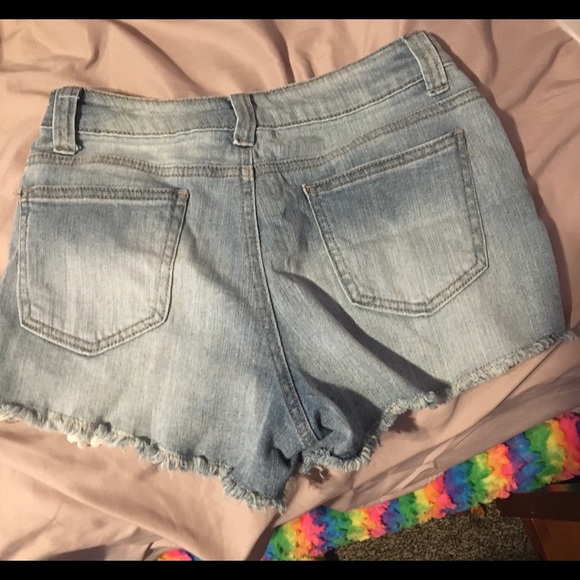 Denim shorts - Picture 2 of 2